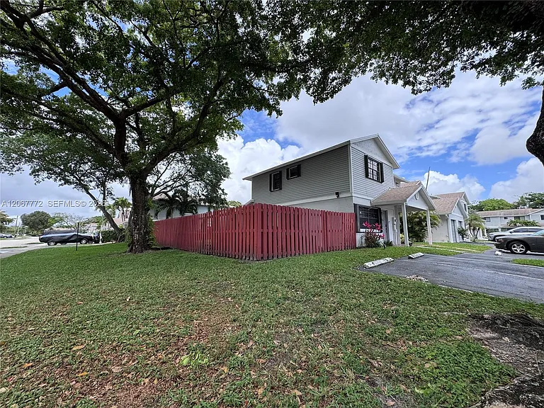 10651 NW 1st St #10651 — Photo 52