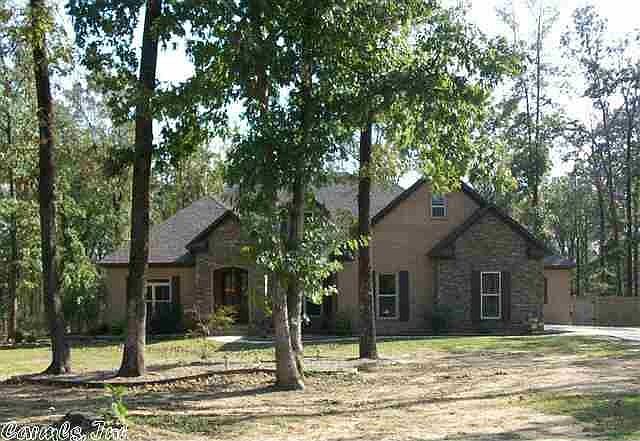 1st image of 35 Oakwood Dr