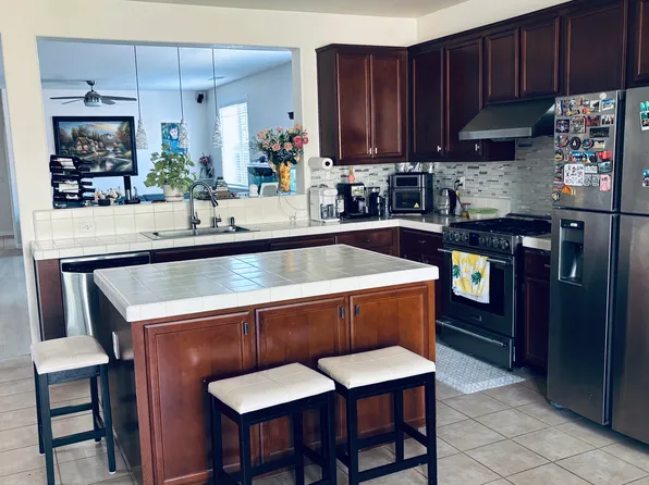 9787 Joebar Cir, Elk Grove, CA 95757