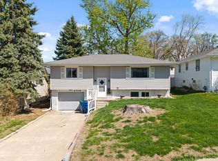 4729 S 79th St, Ralston, NE 68127