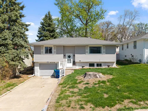 4729 S 79th St, Ralston, NE 68127