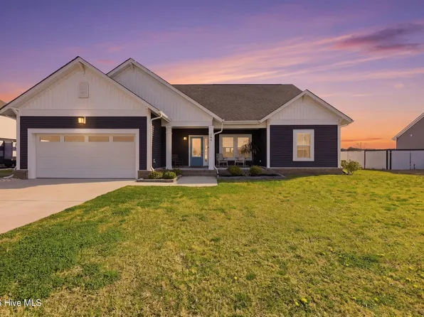 208 Campus Drive, Moyock, NC 27958