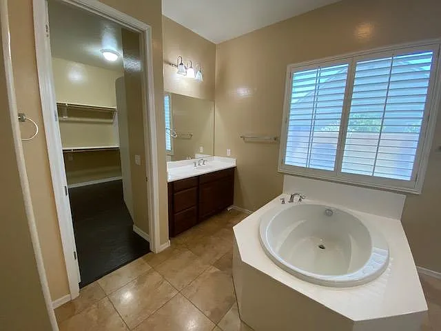 1905 W Swan Dr — Photo 17