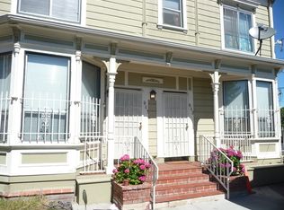 943 Center St APT C, Oakland, CA 94607