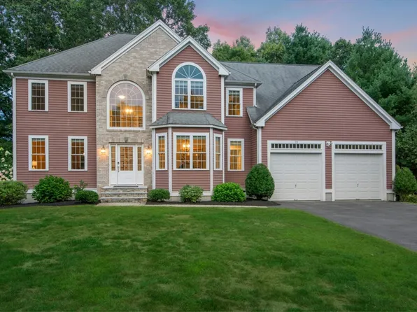 12 Putnam Ln, Grafton, MA 01519