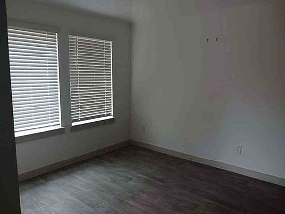 Formal Dining