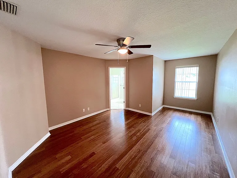 70 Pheasant Dr — Photo 27