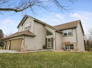 9220 Overlook Ln N, Champlin, MN 55316
