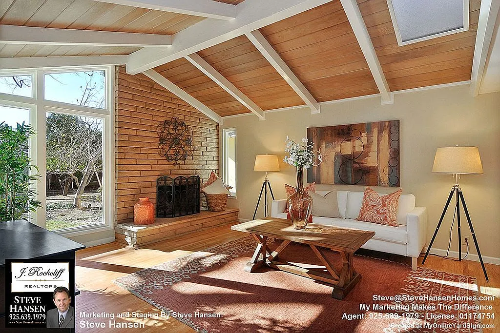 413 Candleberry Rd photo 1
