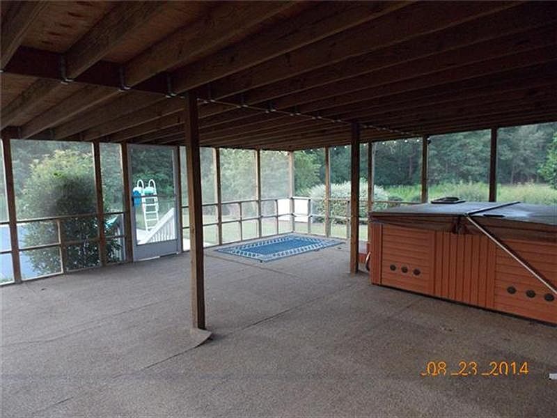 2nd image of 840 Sandy Ford Rd