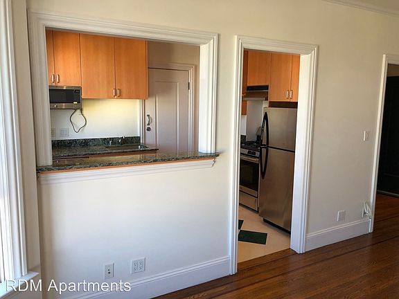 3rd image of 1100 Jackson St APT 9