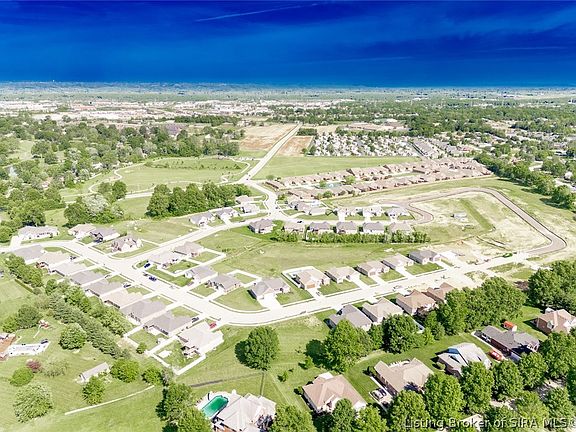 2nd image of 2427 Ridgewood Court (Lot 908)
