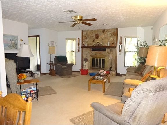 2nd image of 8866 N Elmtree Ave