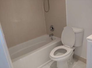 20731 NE 4th Pl APT 204, Miami, FL 33179