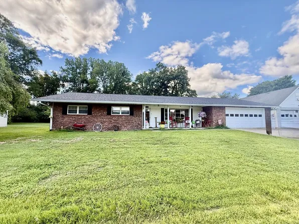 92 1st St, South Shore, KY 41175
