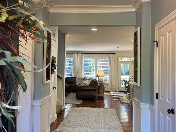 2nd image of 6468 Evergreen Dr