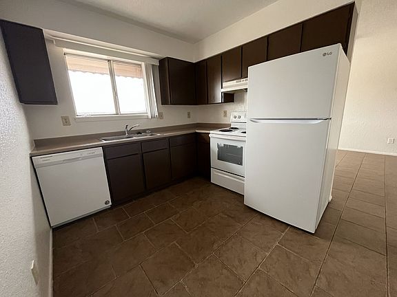 5th image of 1140 Monte Vista Ave APT 18