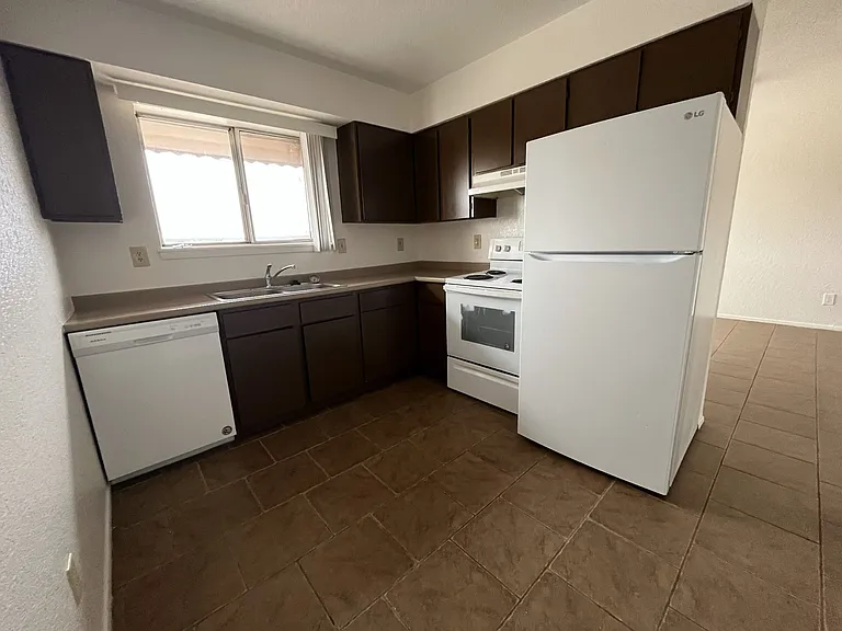1140 Monte Vista Ave — Photo 5