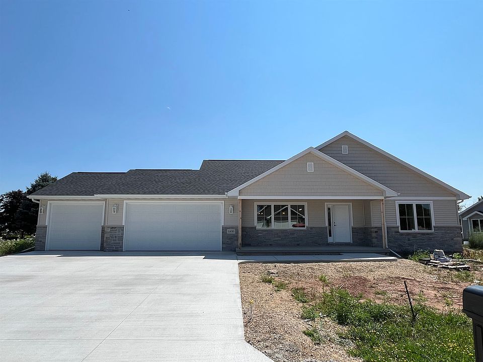 1st image of 1430 Caroline Dr