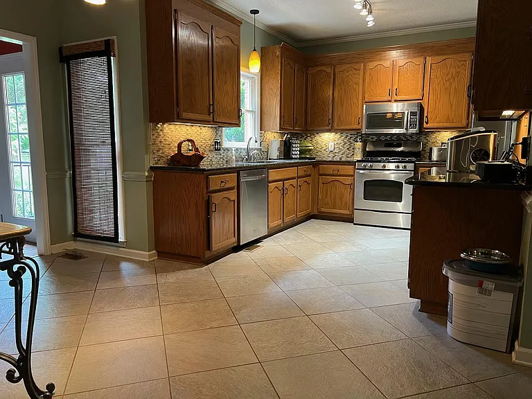 1444 Freedom Ct — Photo 47