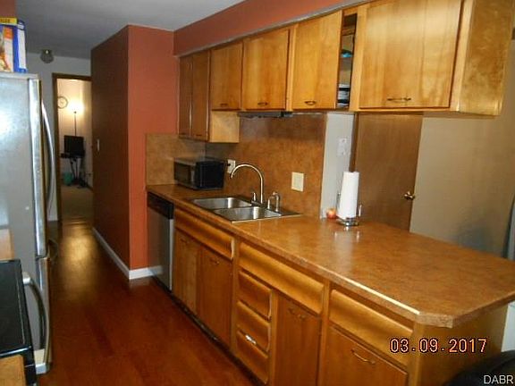 5th image of 6226 Carriage Dr