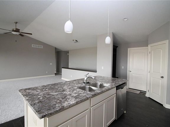 5th image of 4806 NE Oak Dr