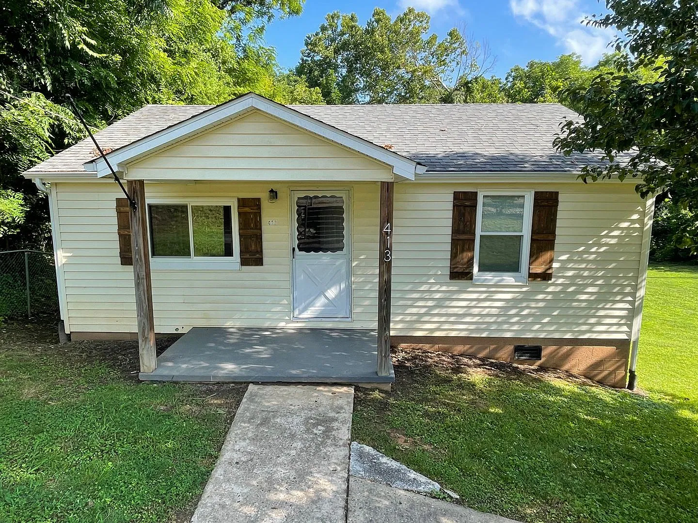 Charming 2BR/1BA South Knox Home w/ Huge Yard, Shed & Basement Storage Pets Welcome! — Photo 1
