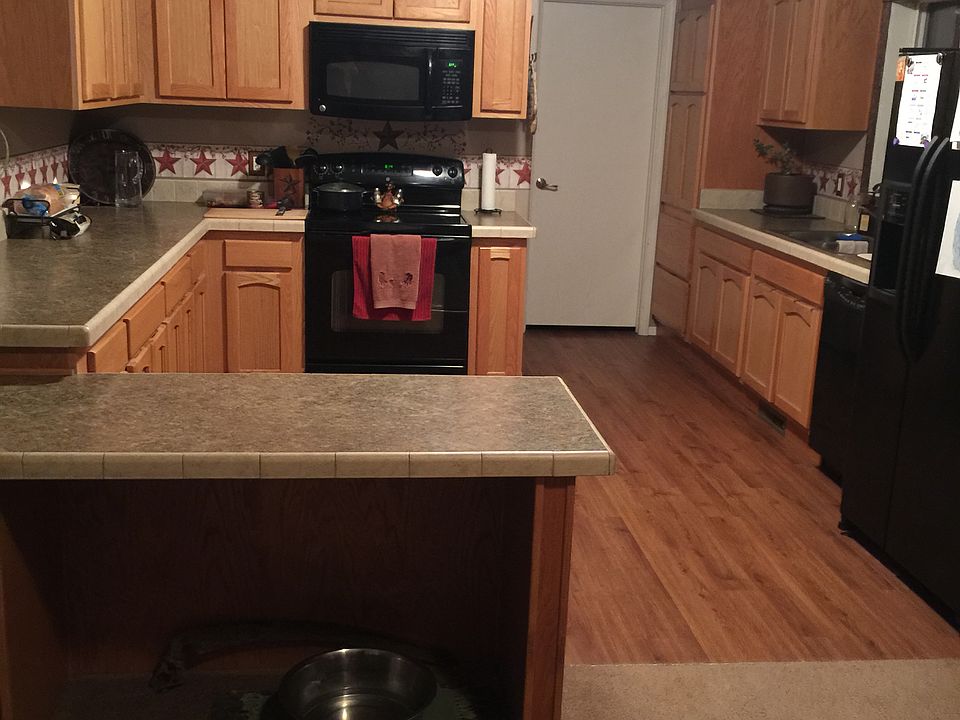 2nd image of 307 N Brockway Rd