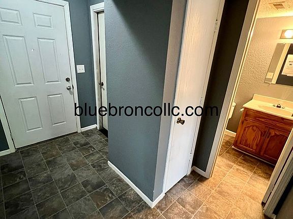 4th image of 514 NE Churchill St #514