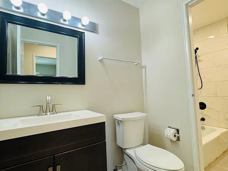 1070 New Haven Ave #72 — Photo 12