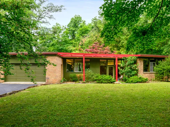 725 Hawthorn Rd, New Castle, IN 47362