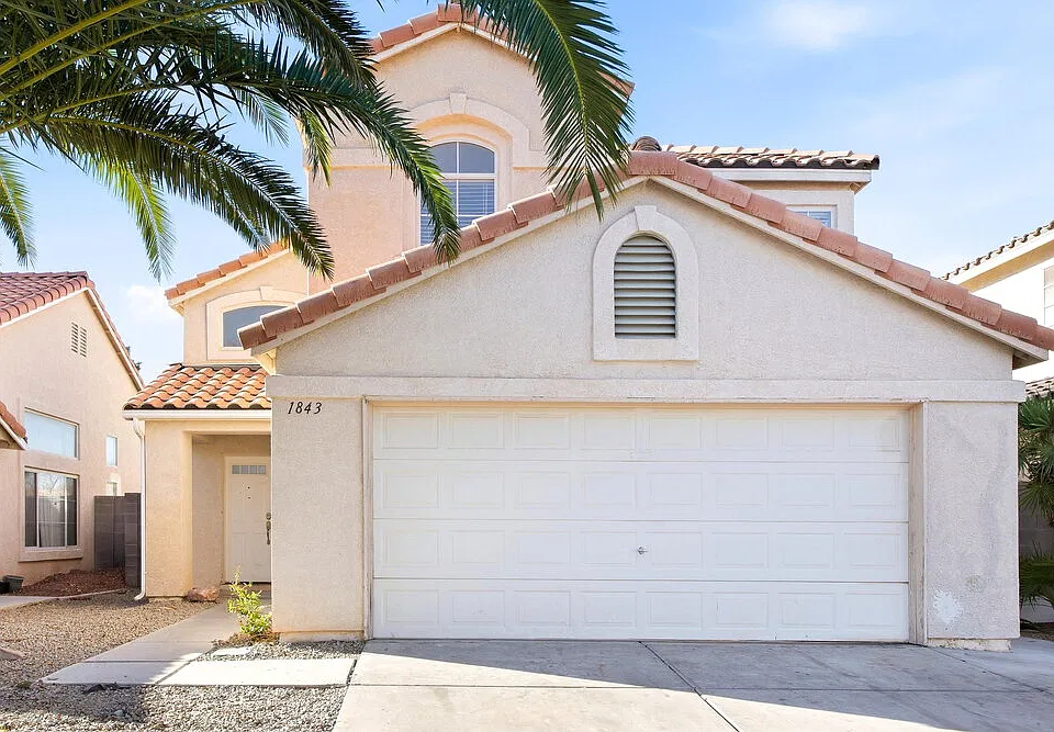 1843 Falling Tree Ave