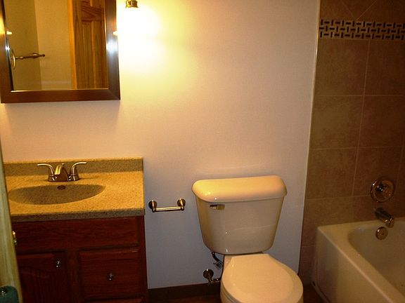 4th image of 280 Navajo Ln