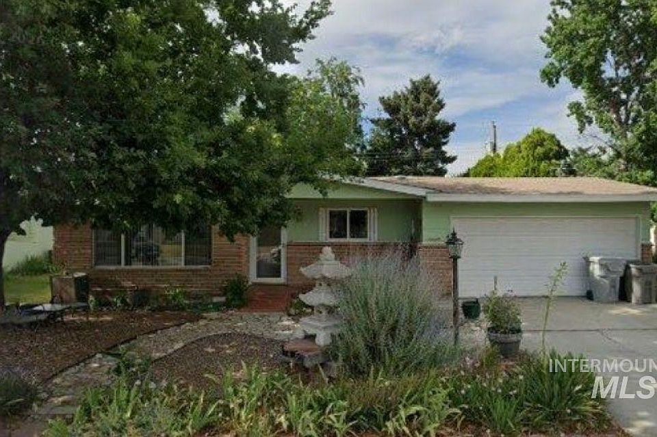 1st image of 7510 W Maxwell Dr