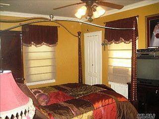 5th image of 261 Vincent Ave