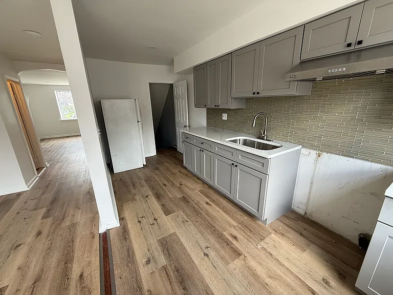 614 Mayfair St — Photo 10