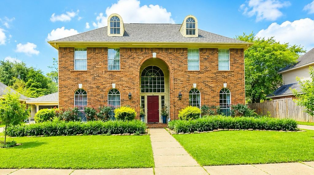 3227 Waters Way Dr - Property Image