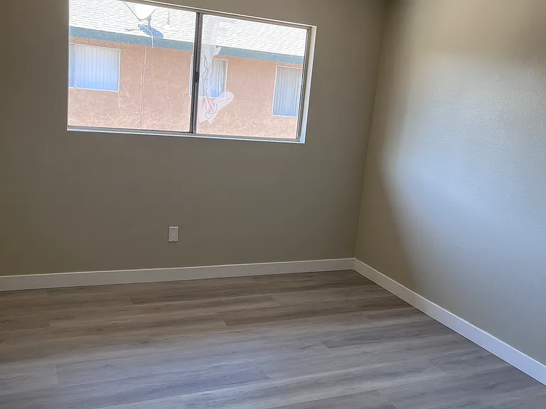 1532 E Fairfield Ct #4 — Photo 11