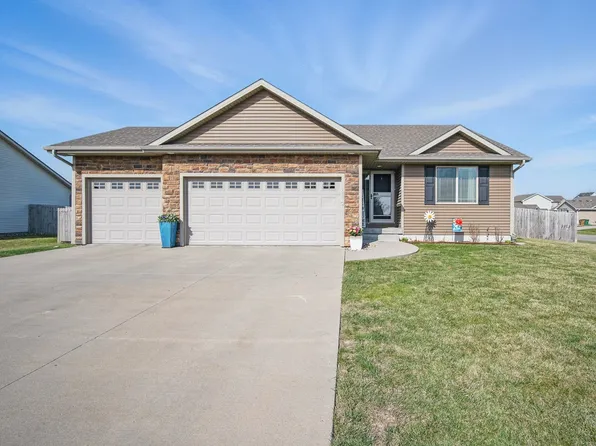 2812 SE Diamond Dr, Grimes, IA 50111