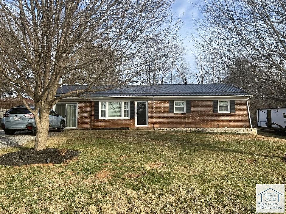 1st image of 179 Meadowbrook Ln