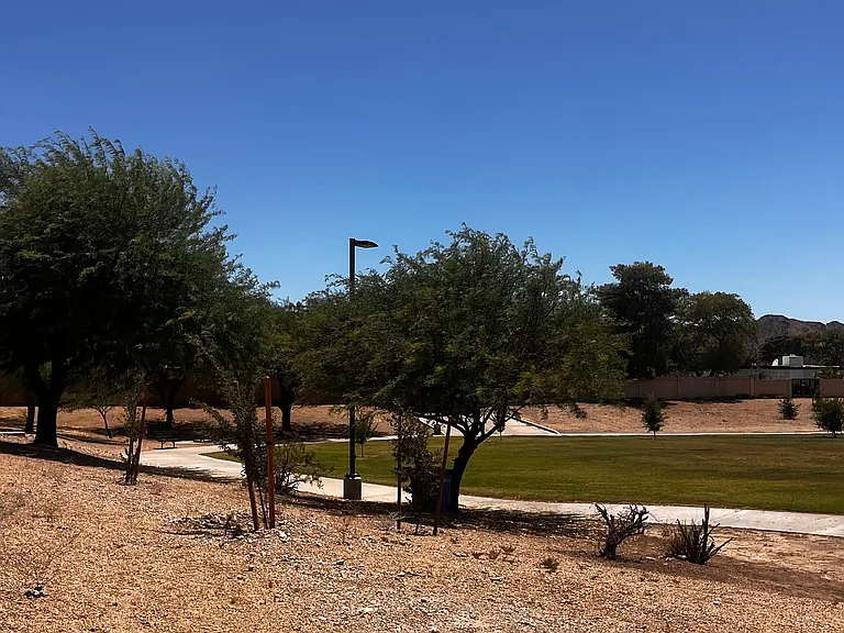 3315 E Vogel Ave — Photo 13