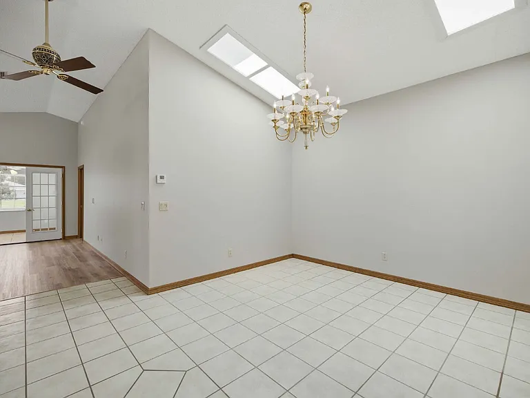 9177 SW 91st Cir — Photo 15