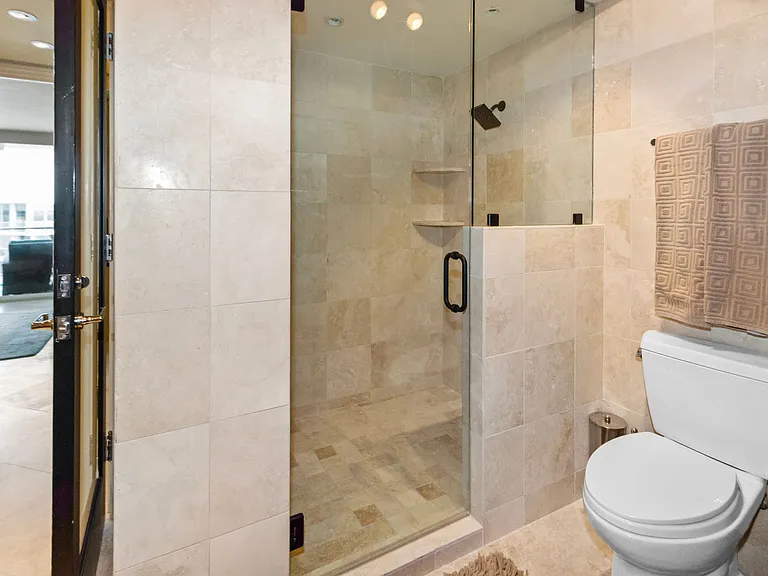 1810 Avenida Del Mundo #1609 — Photo 30