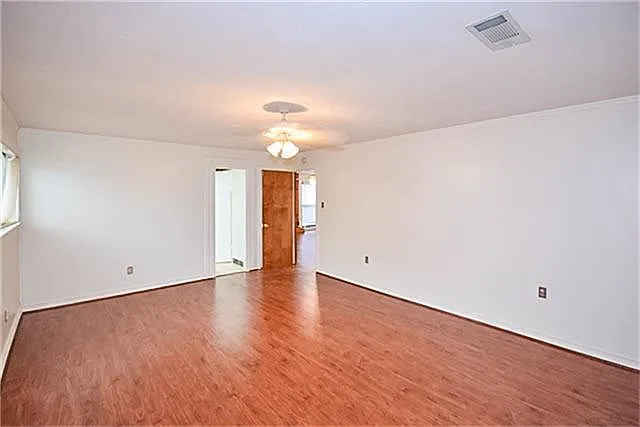 2814 Field Line Dr — Photo 21