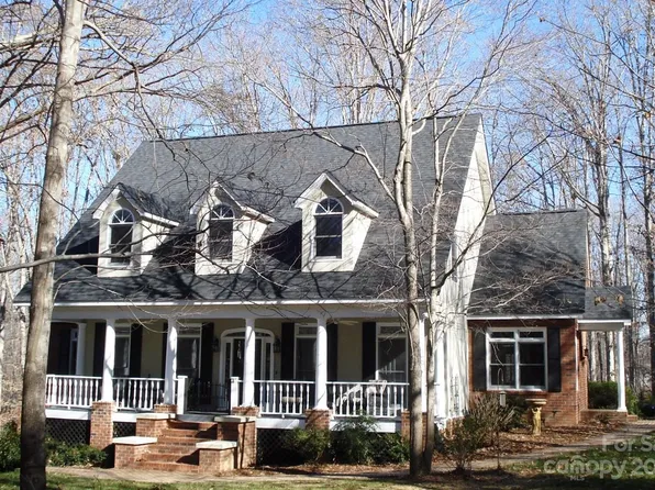 2513 Valley Farm Rd, Waxhaw, NC 28173