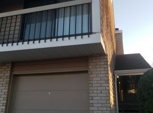 26 Overlook Dr, Clinton, NJ 08809