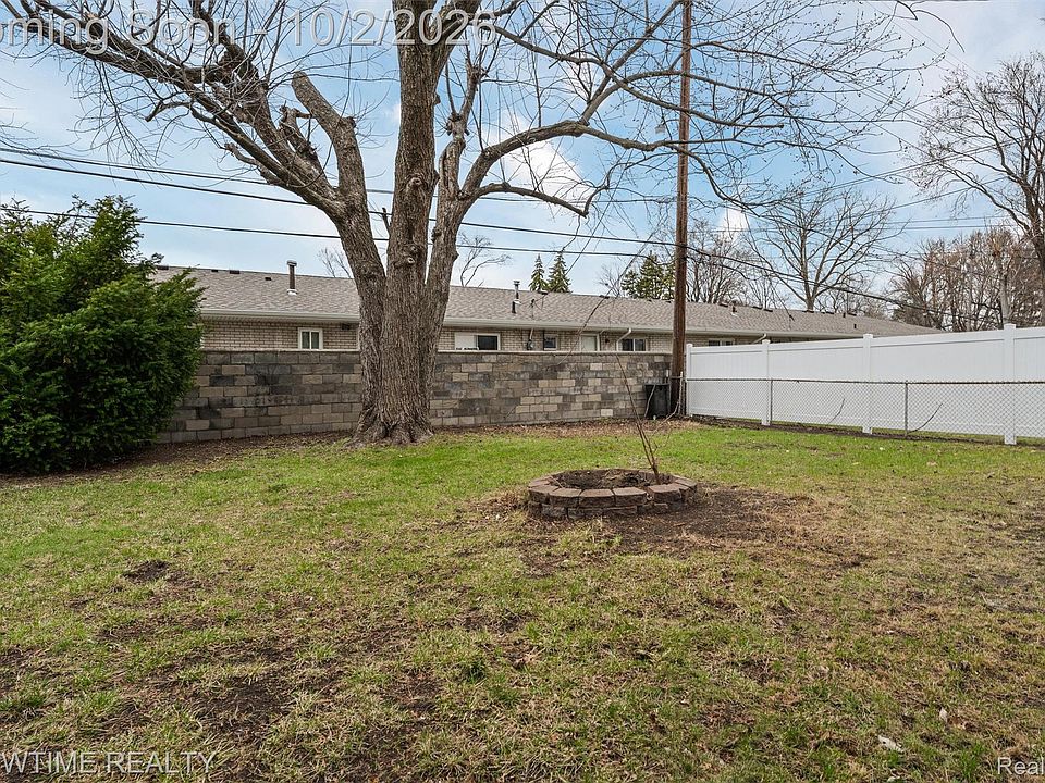 769 Coolidge Ave, photo 23