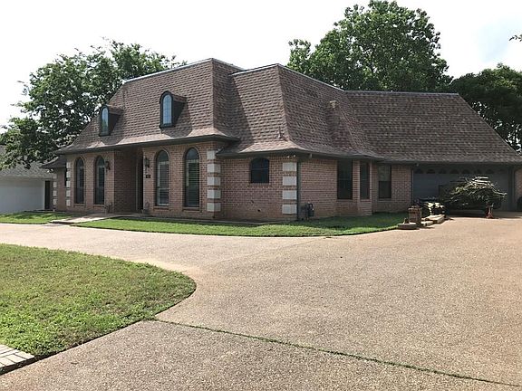 4th image of 913 Hemphill Dr
