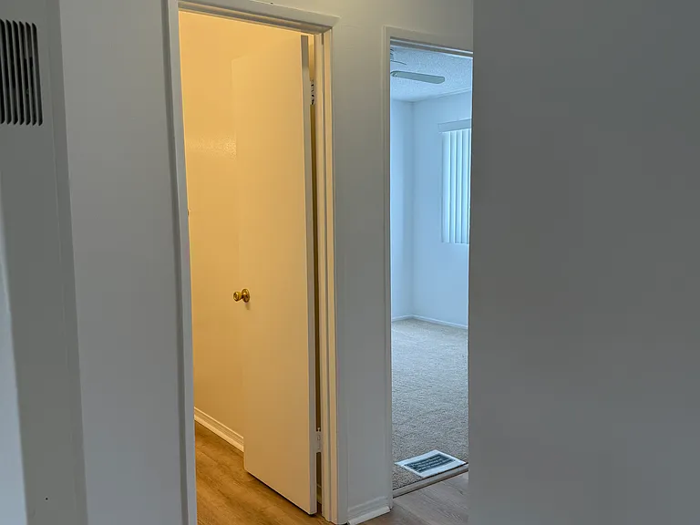 Parkwest Apartments — Photo 22