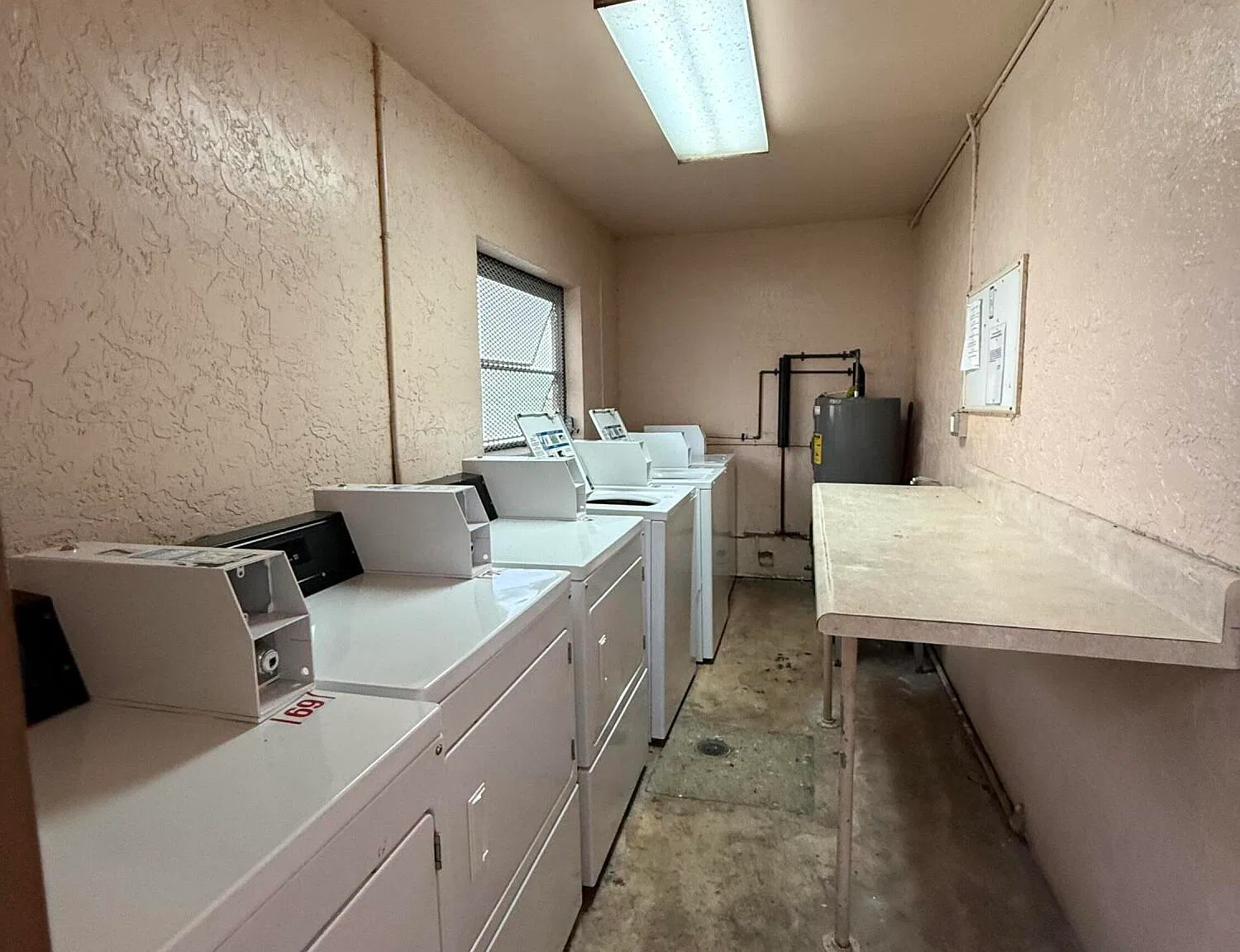 2 bed, 1.0 bath, 630 sqft, $1,575 — Photo 4